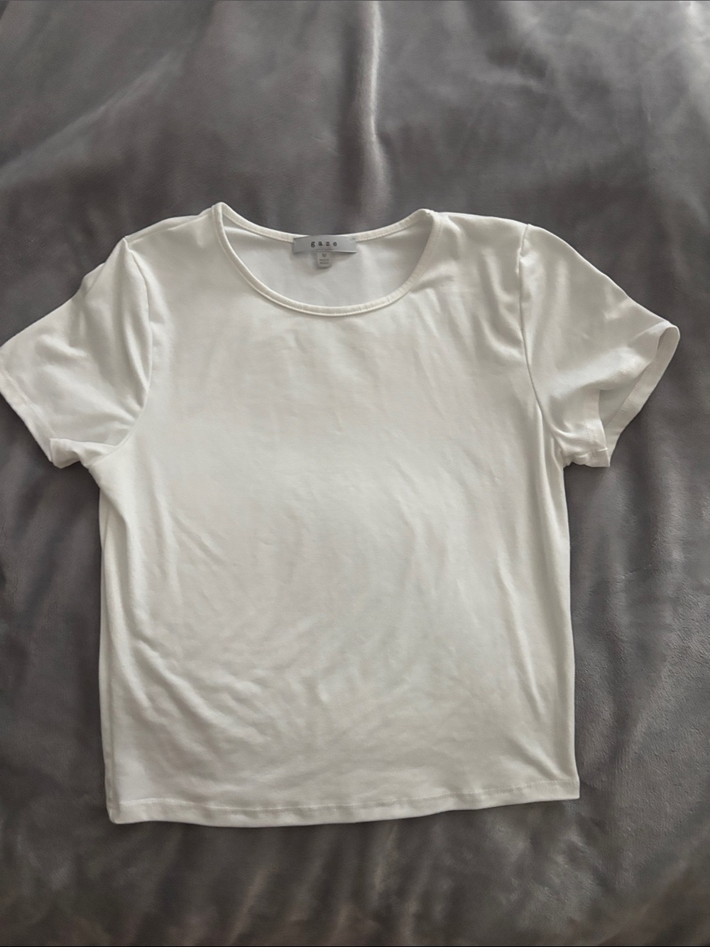 gaze White Short-Sleeve Crewneck Tee